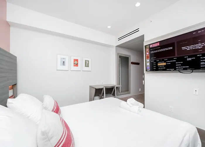 The Julia Hotel (Adults Only)